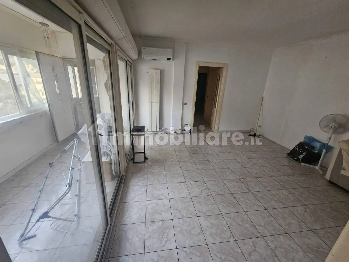 Trilocale buono stato, ottavo piano, Centro Città, Ventimiglia - foto 4