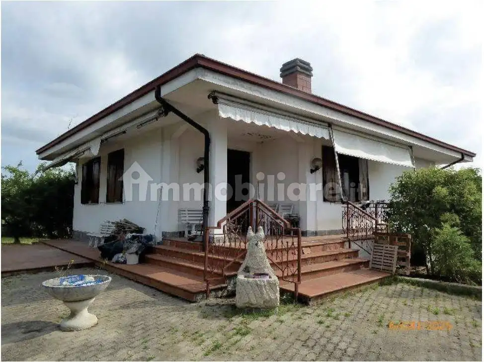 Villa in asta a Pietra Marazzi