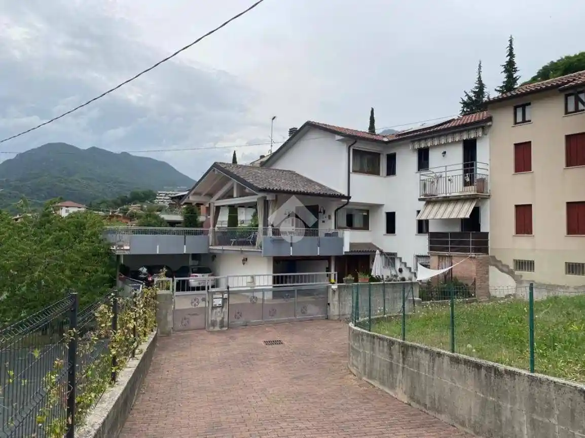 Villa in vendita a Schio
