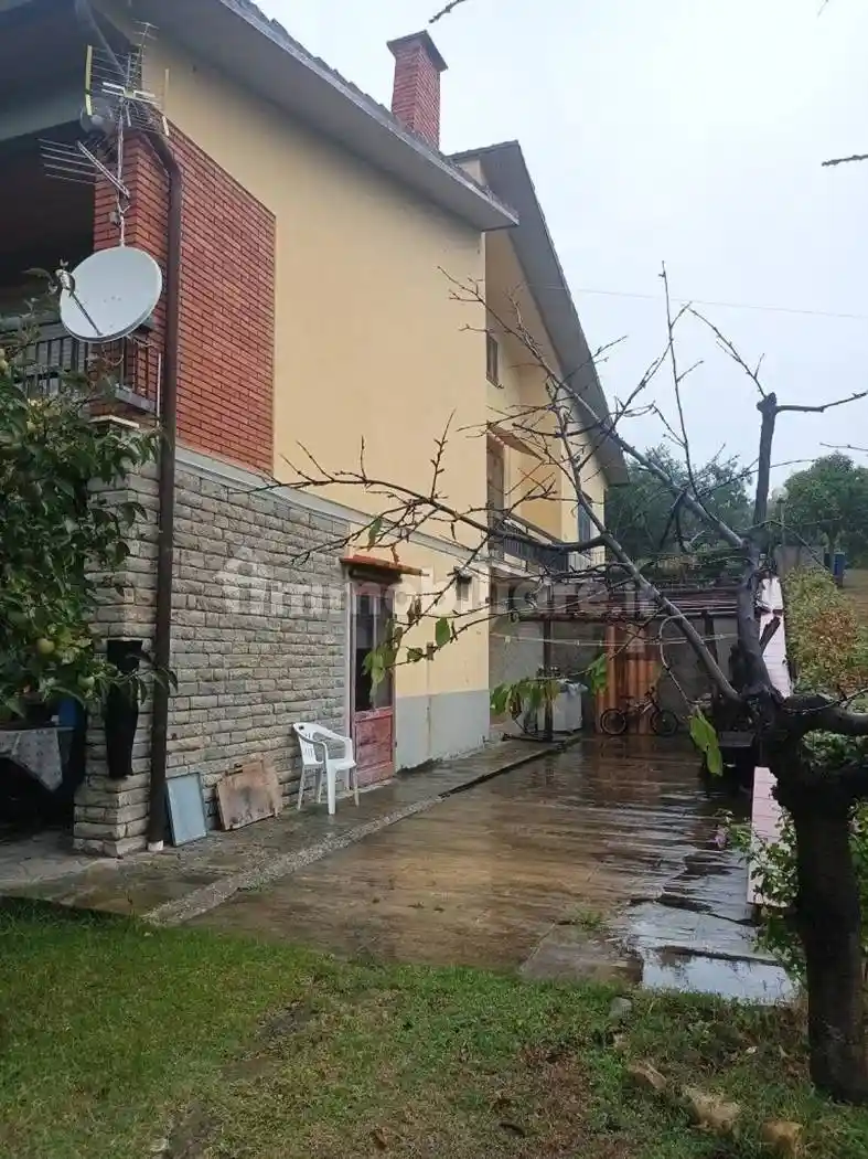 Villa in vendita a Pelago