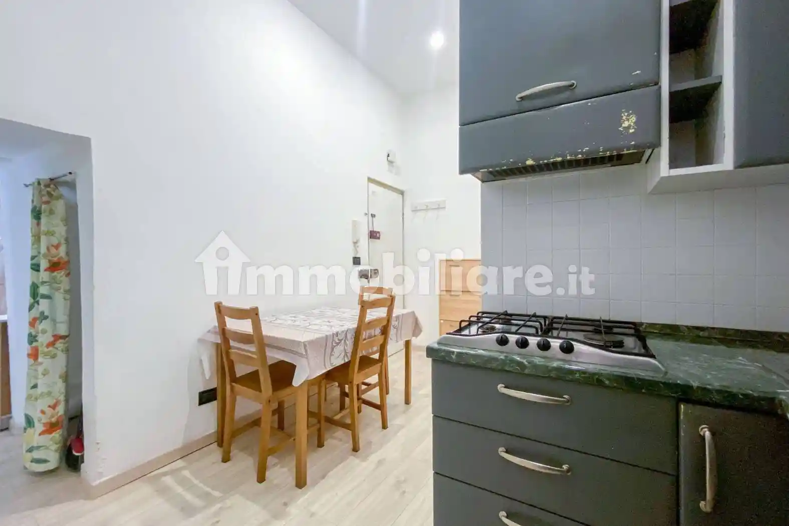 Bilocale salita di San Bernardino 4, Carmine, Genova - foto 5