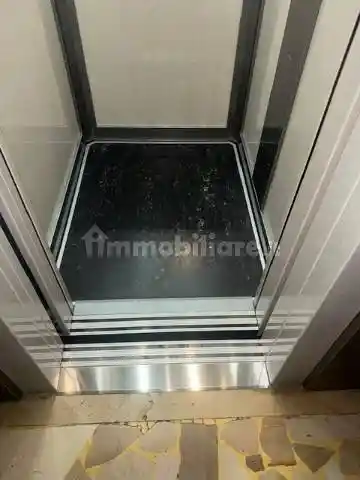 Trilocale via Principe Amedeo, Centro, Castellammare di Stabia - foto 5