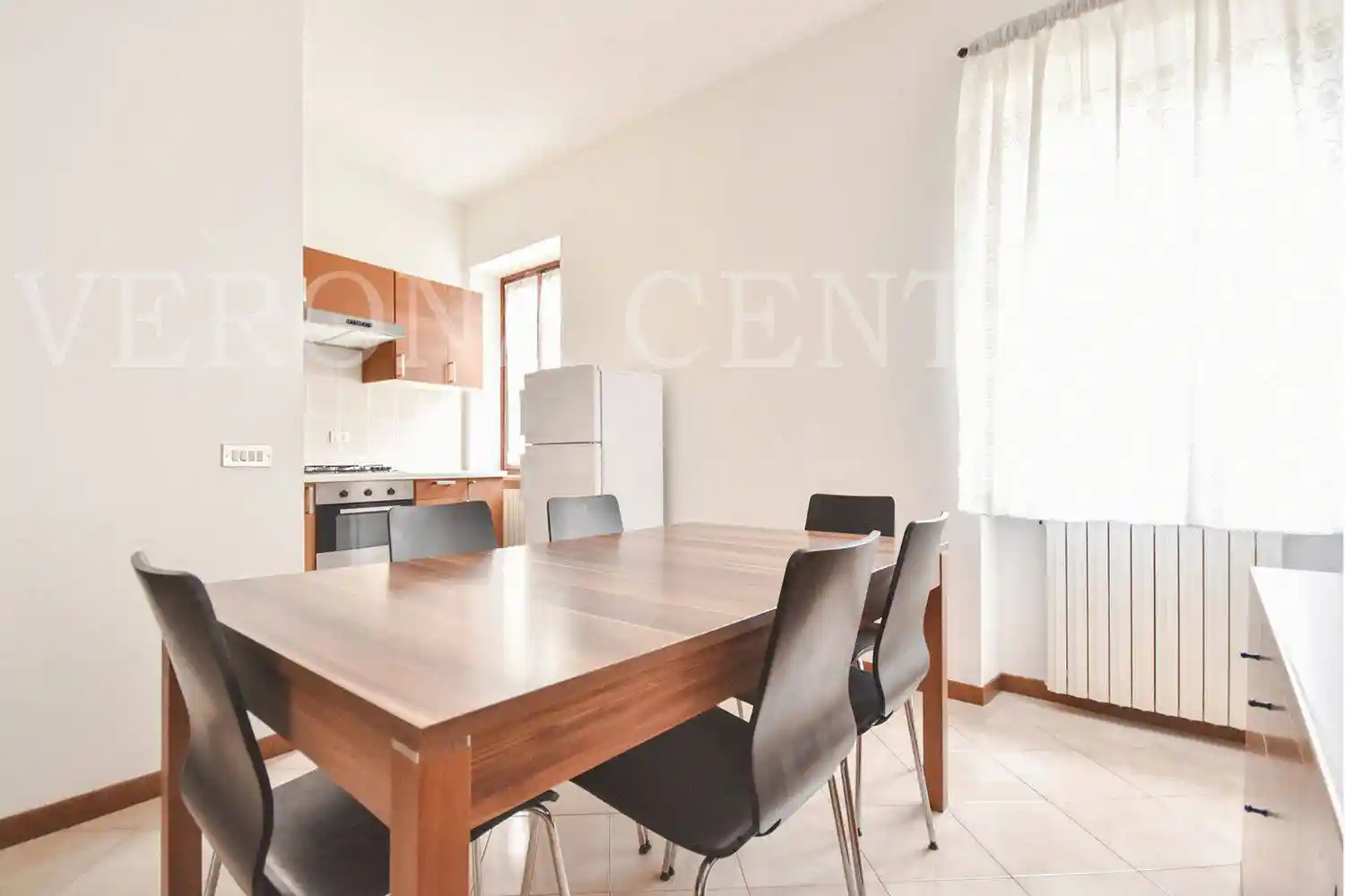 Quadrilocale via Dietro Pallone 3, Centro Storico, Verona - foto 2