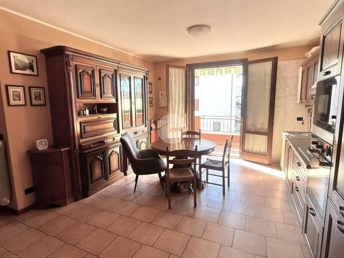 Trilocale via Caduti Di Cefalonia 7, Eremo, Curtatone - foto 3