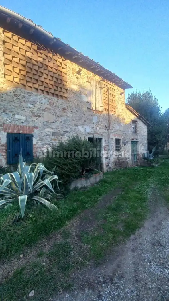 Rustico - Casale in vendita a Capannori