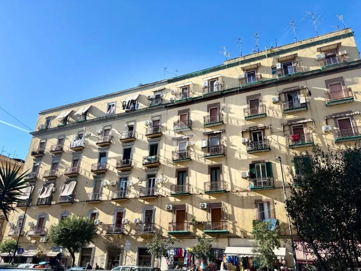Appartamento in vendita a Napoli