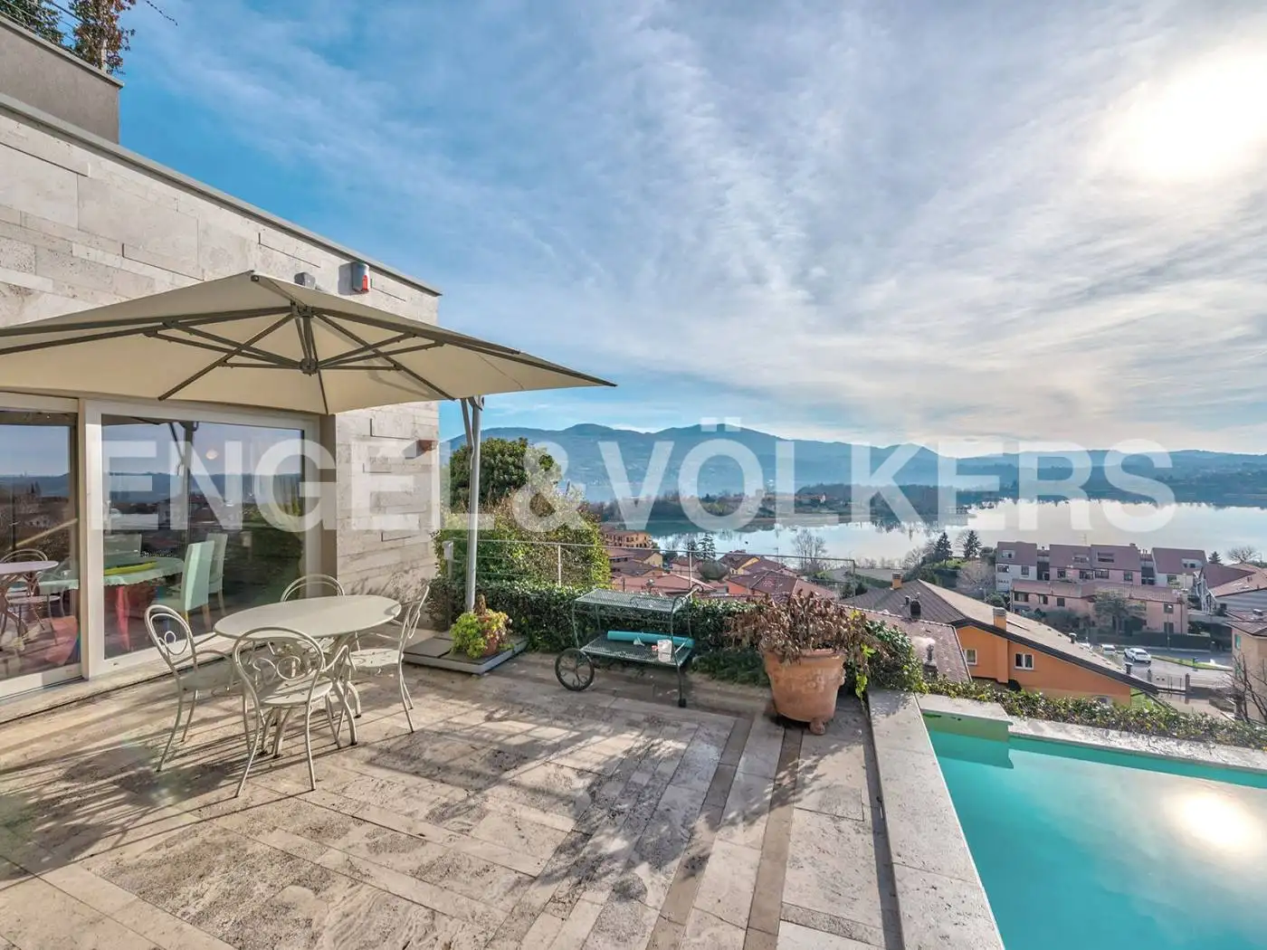 Villa in vendita a Civate