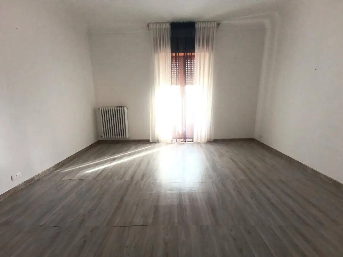 Quadrilocale via Fratelli Cairoli, Ceglie Messapica - foto 4