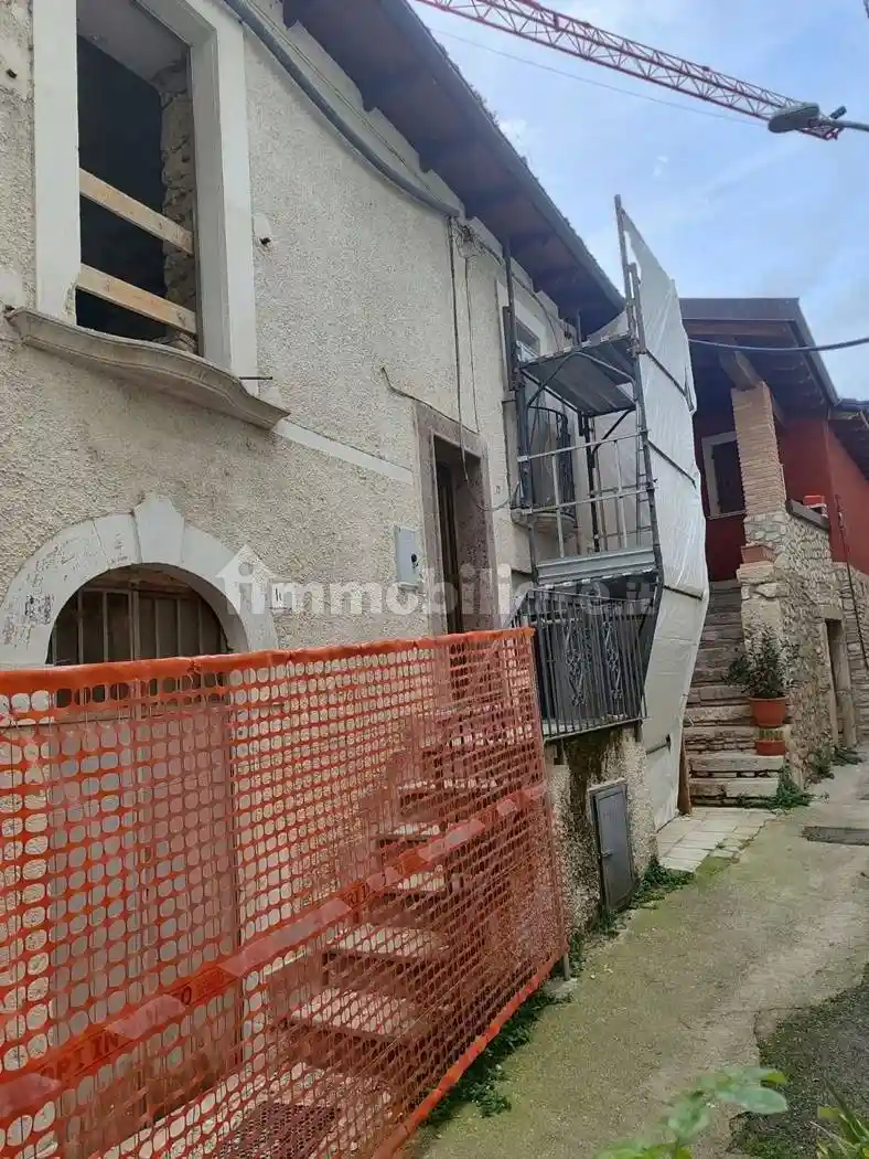 Terratetto unifamiliare via dei Mori Paganica, 12, Paganica - Tempera, L'Aquila - foto 2