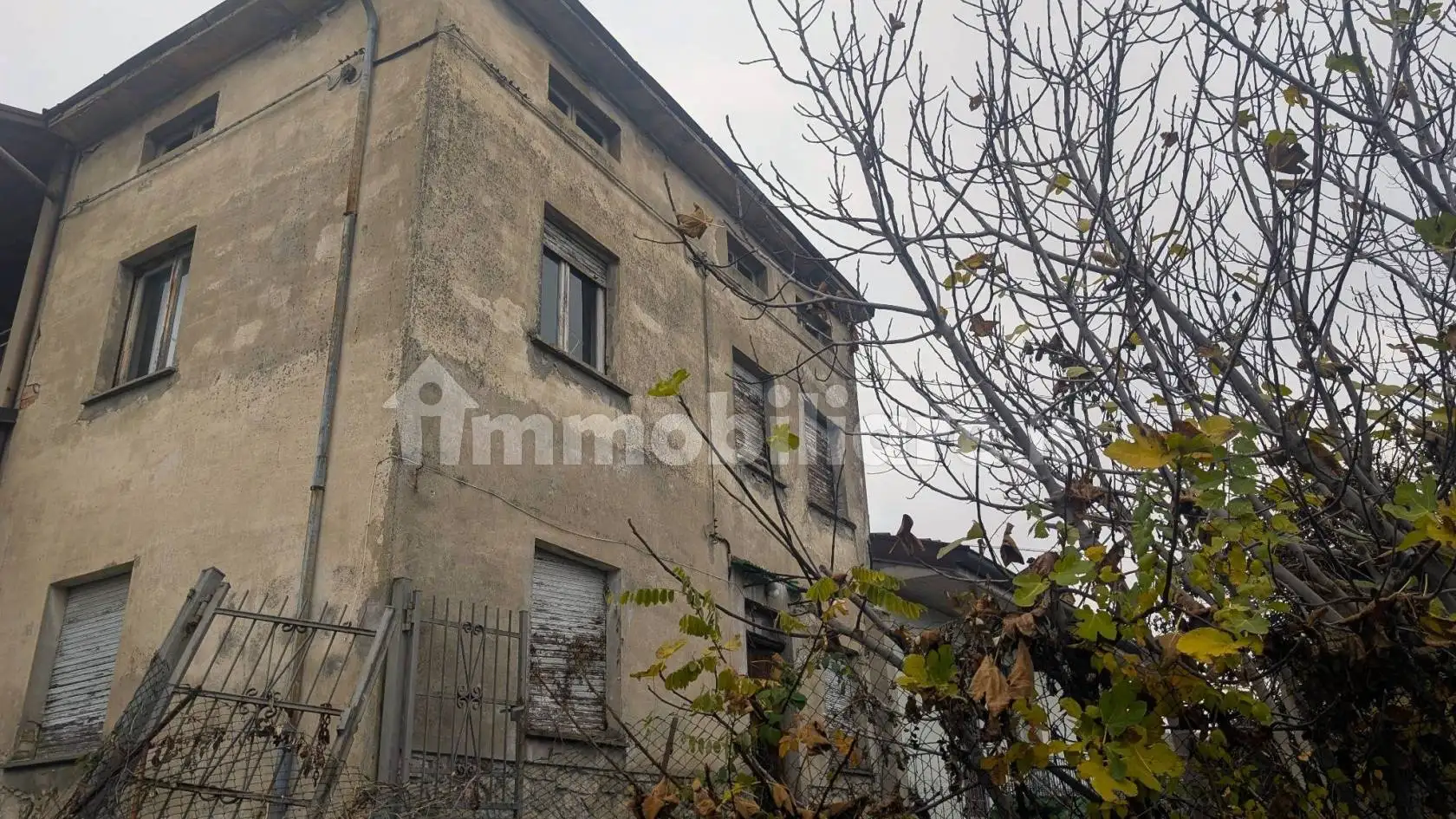 Rustico - Casale in vendita a Vernasca