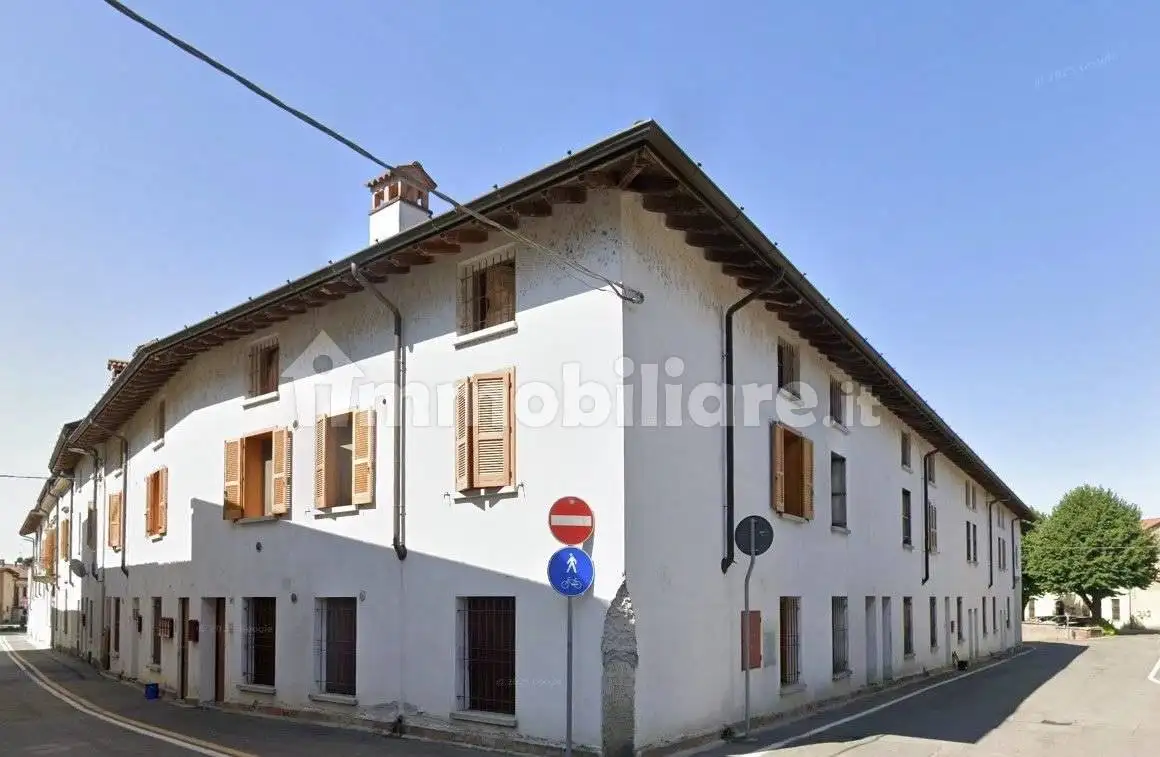 Casa indipendente in vendita a Gombito