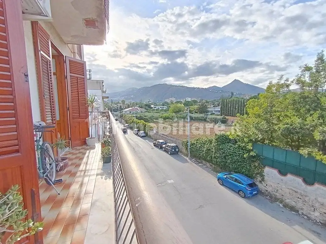 Appartamento in vendita a Palermo