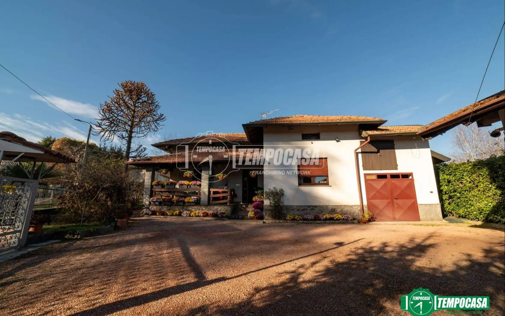 Villa in vendita a Paruzzaro