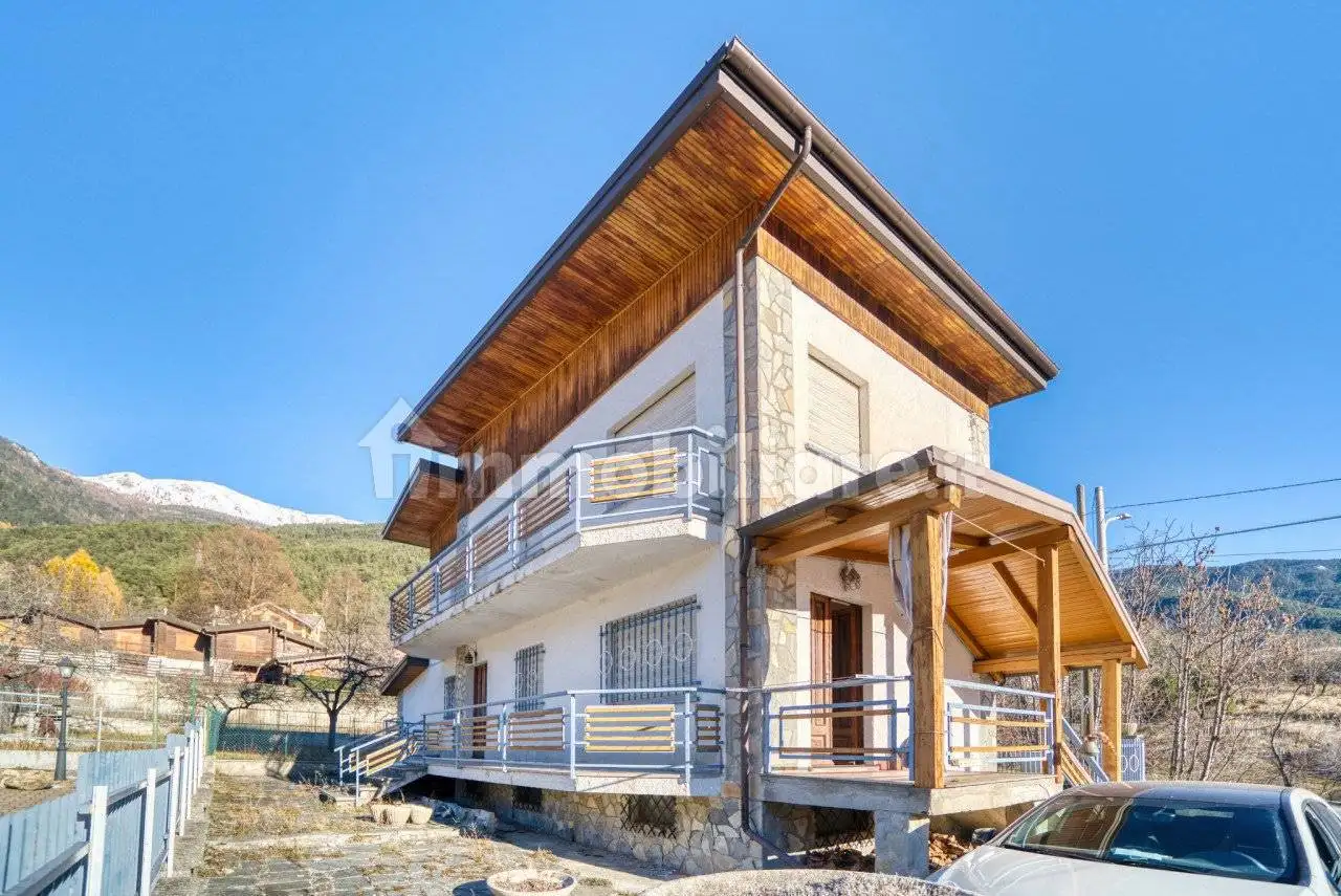 Casa indipendente in vendita a Oulx