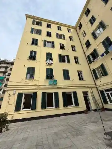 Appartamento piazza Giuseppe Garrassini Garbarino, Staglieno, Genova - foto 2