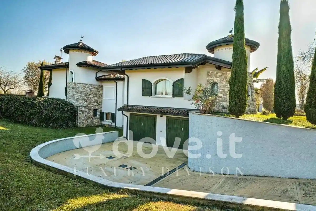 Villa in vendita a Martinengo