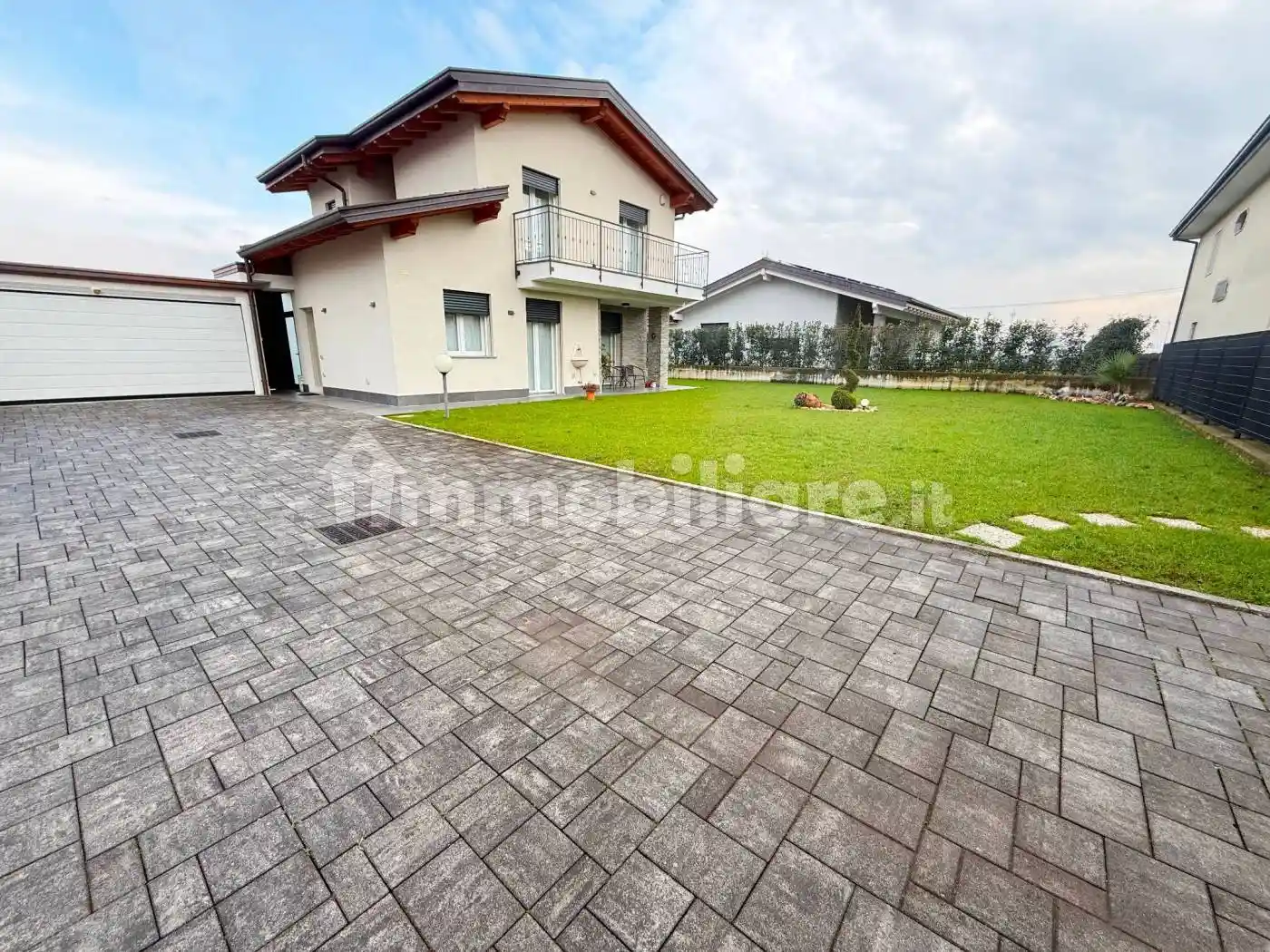 Villa unifamiliare via Enrico Fermi, Turate - foto 2