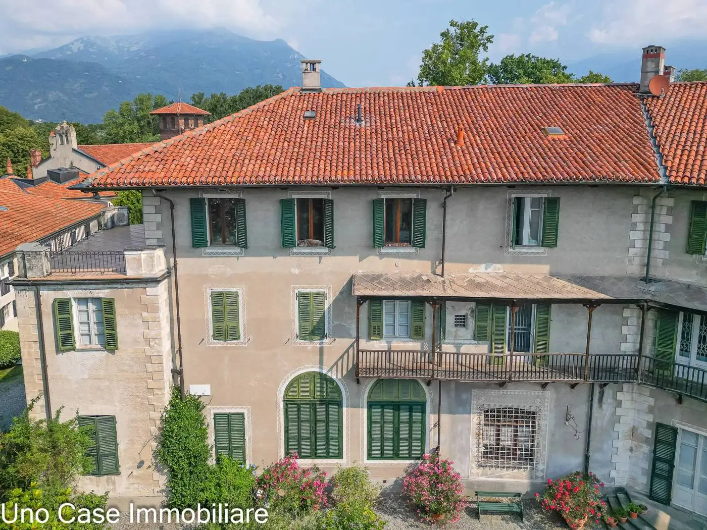 Appartamento in villa, buono stato, 783 m², Banchette - foto 2