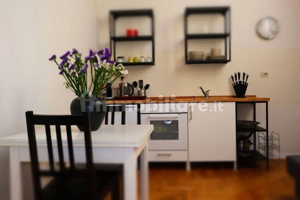 Bilocale via Maggio, Santo Spirito, Firenze