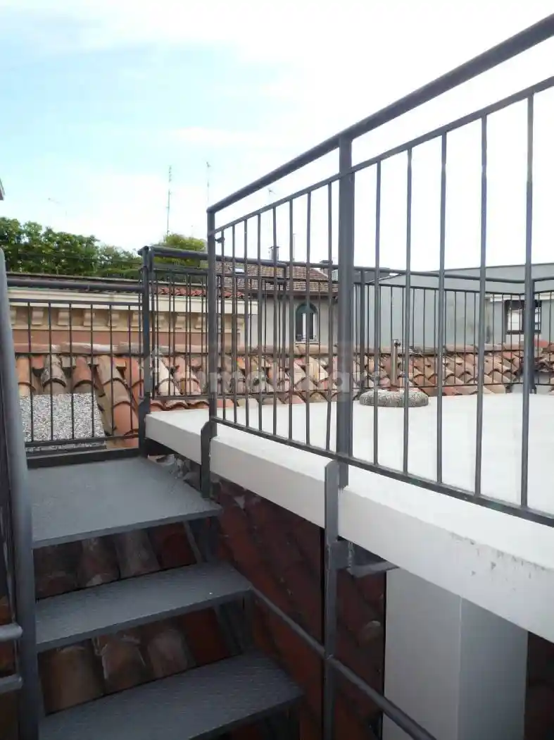 Quadrilocale ottimo stato, terzo piano, Piazza dei Signori, Treviso - foto 3