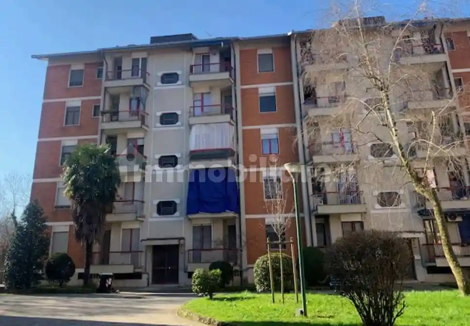 Appartamento in vendita a Limbiate