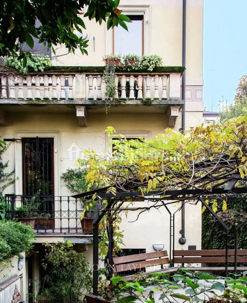 Villa in vendita a Milano