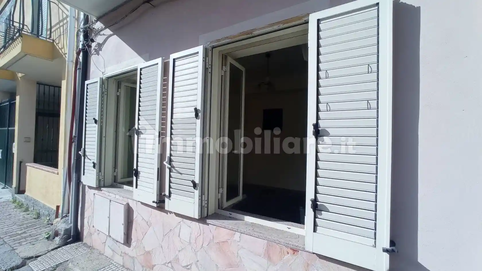 Trilocale via Nazionale in Giampilieri Marina 91, Giampilieri, Messina - foto 3