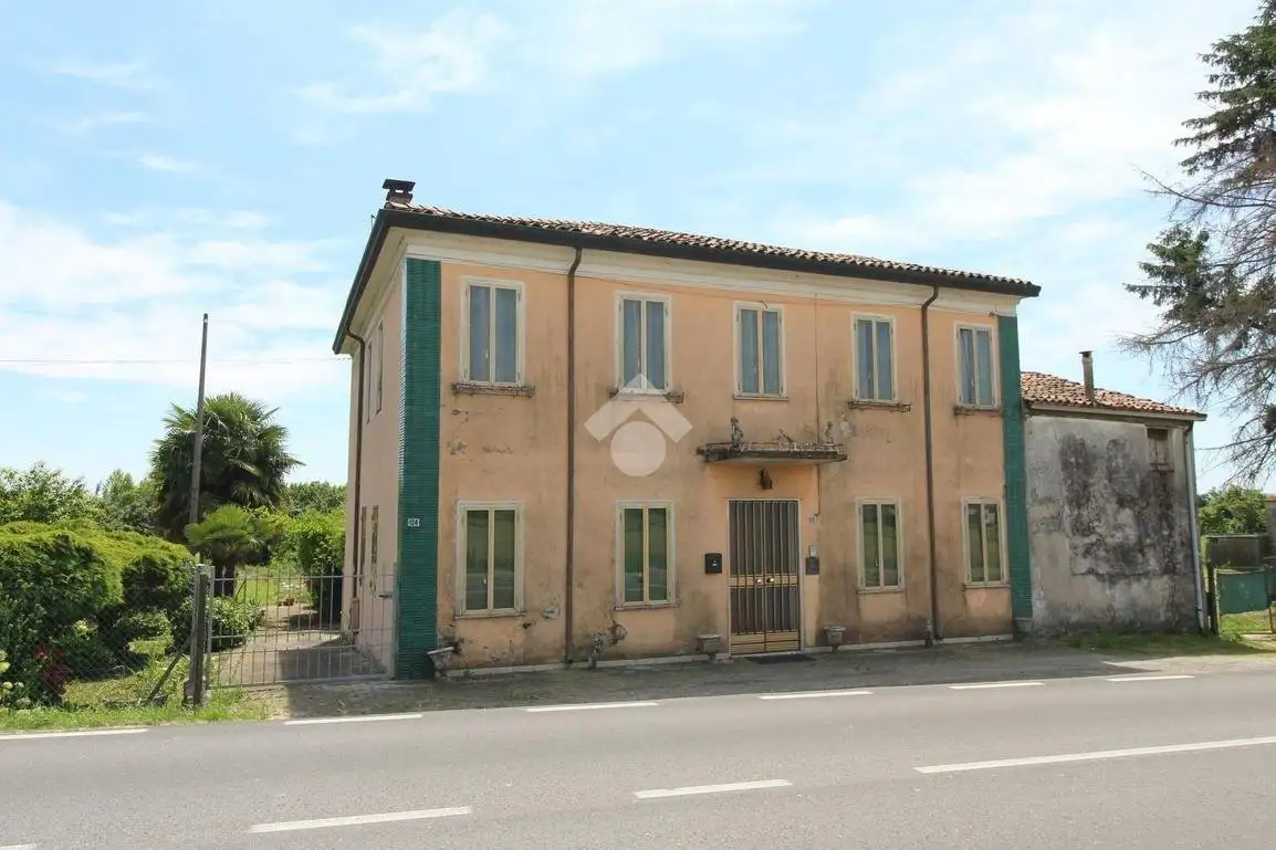Casa indipendente in vendita a Camisano Vicentino
