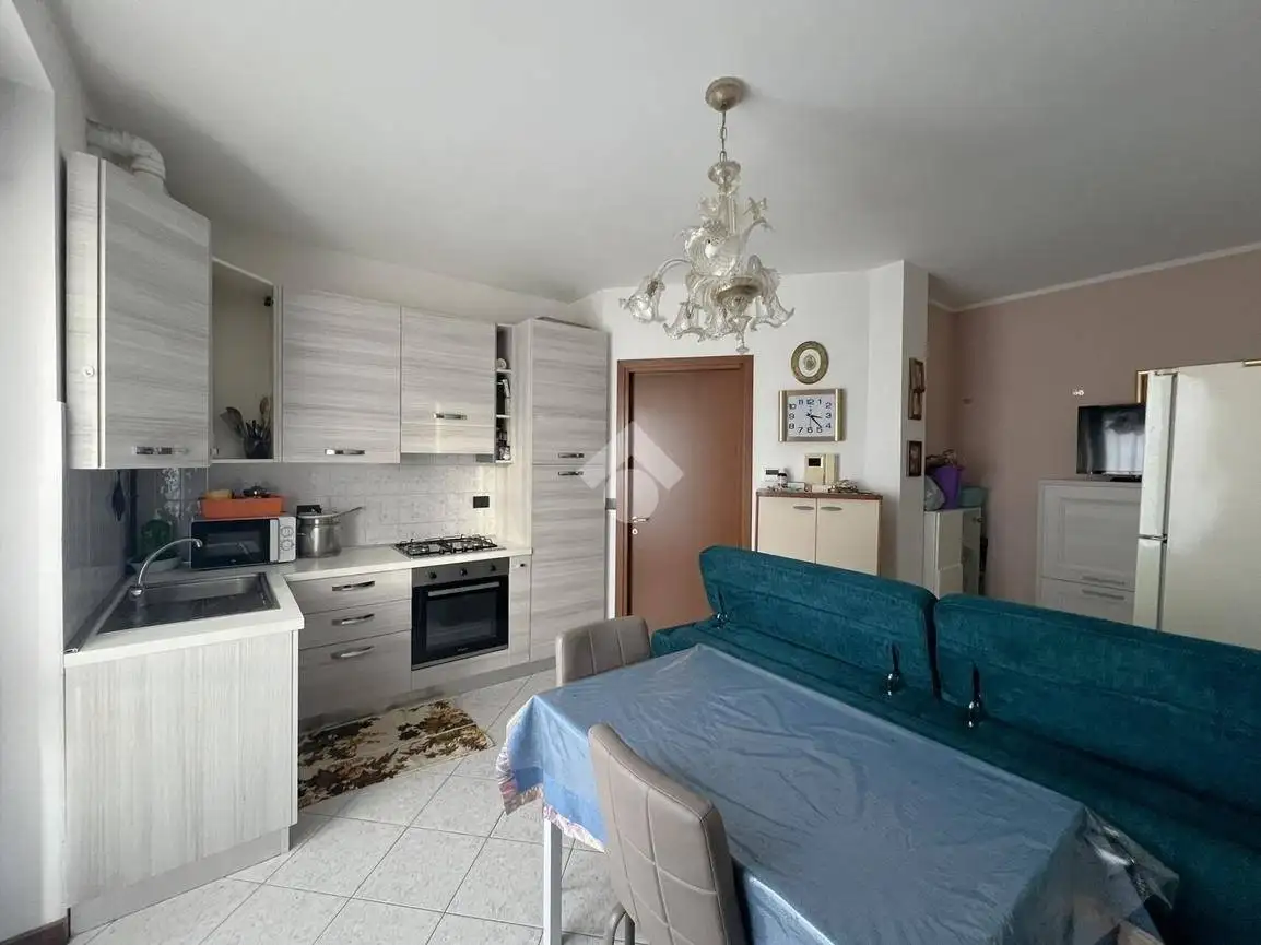 Appartamento in vendita a Carugate