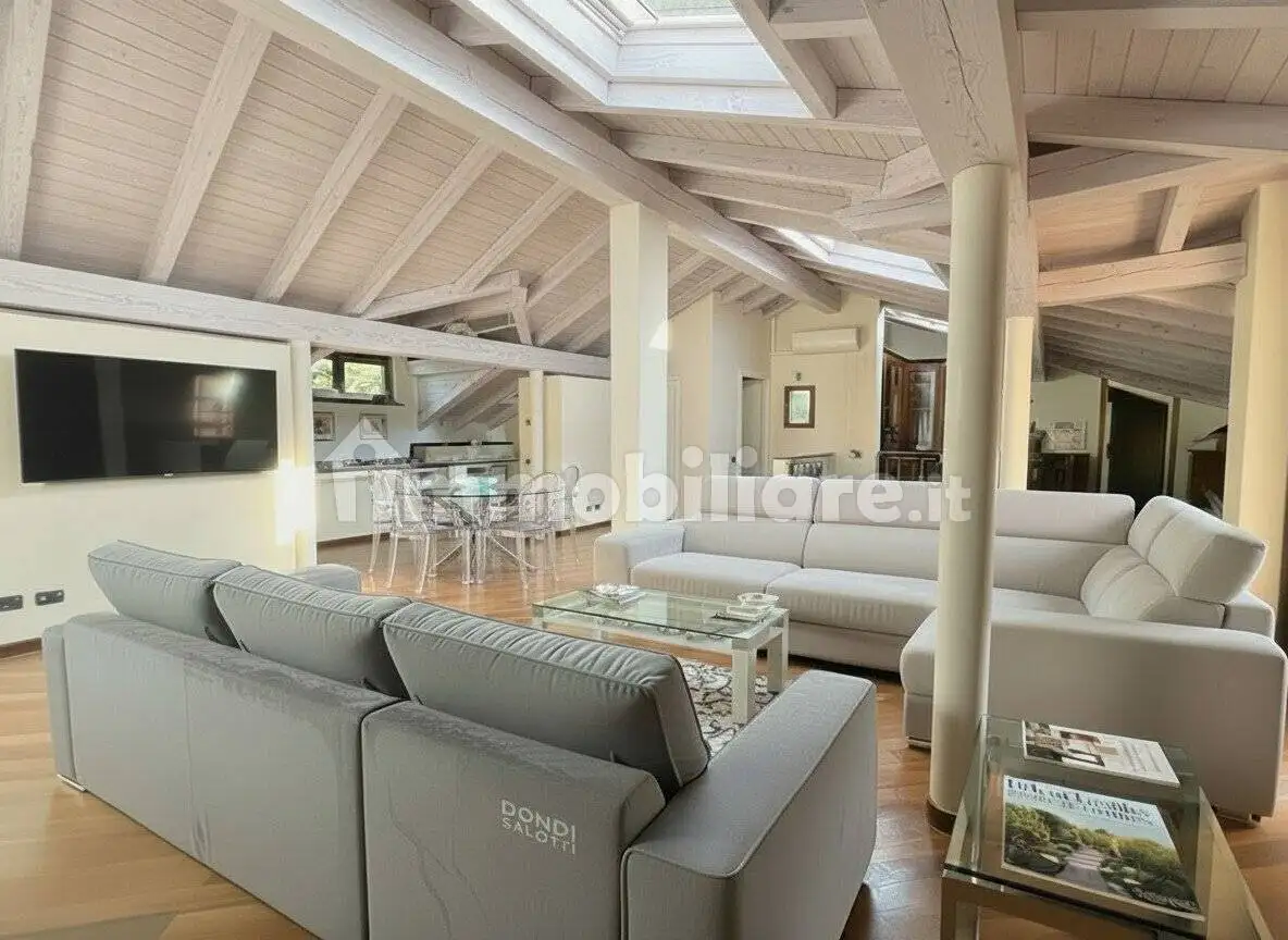 Appartamento in vendita a Mozzate