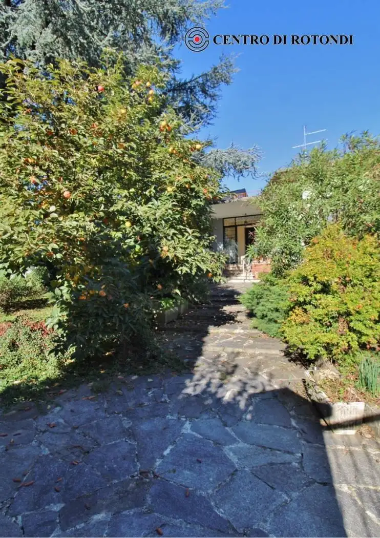 Villa unifamiliare via Eugenio Curiel 14, Centro, Cerro Maggiore - foto 3