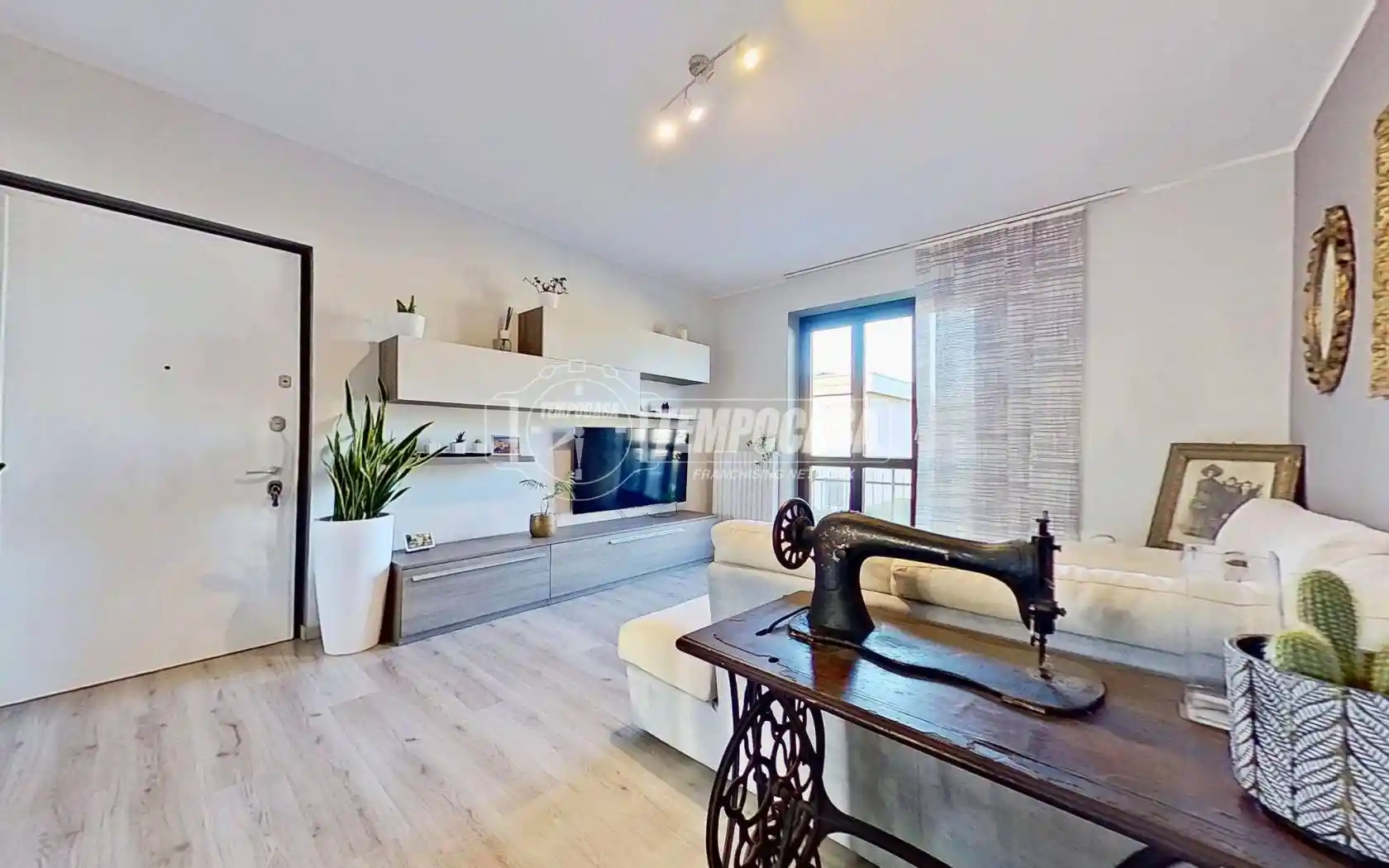 Trilocale via Claudio Monteverdi, Saronnese, Legnano - foto 2