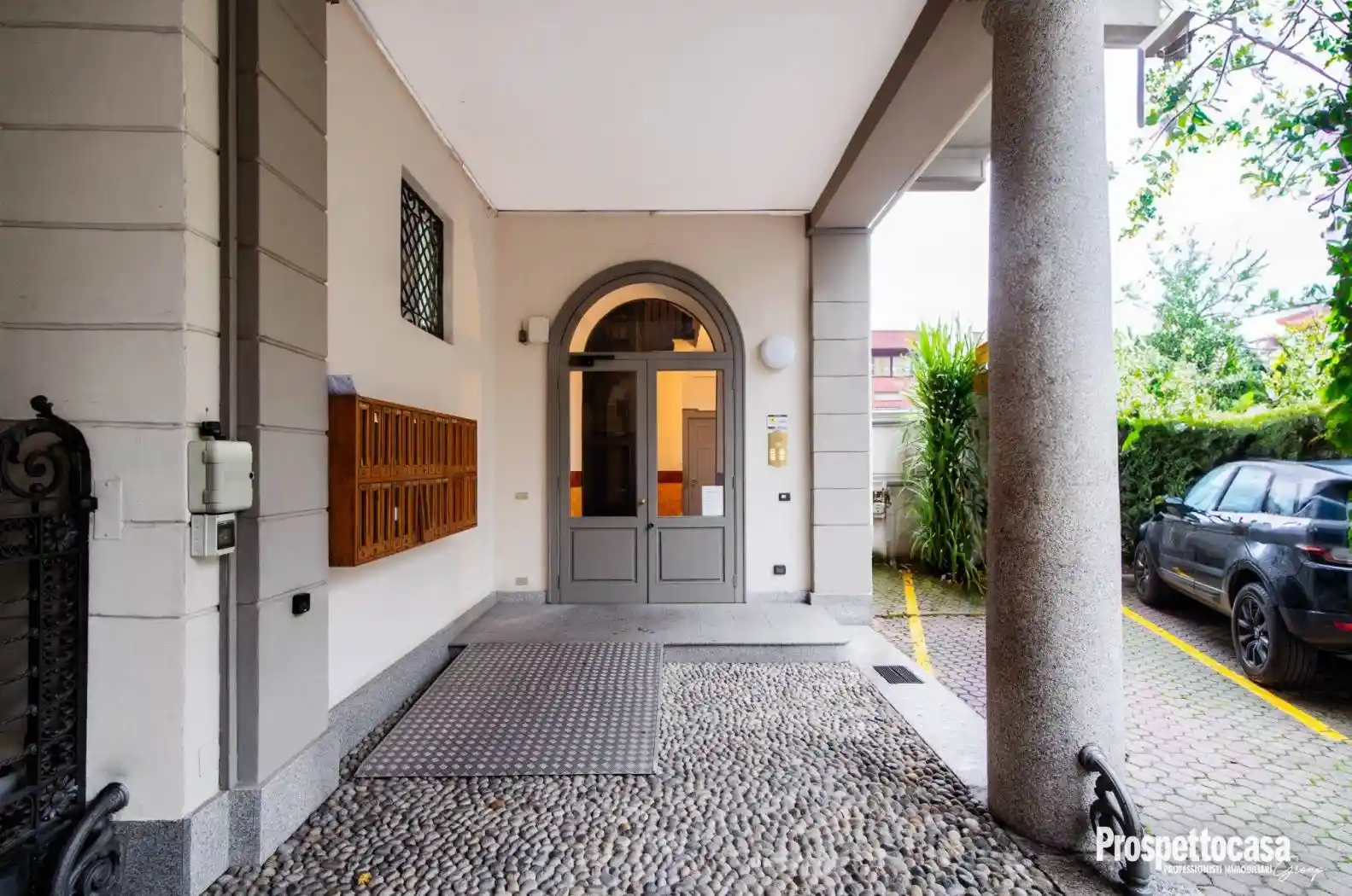 Bilocale via Pietro Giannone 10, Arena, Milano - foto 2