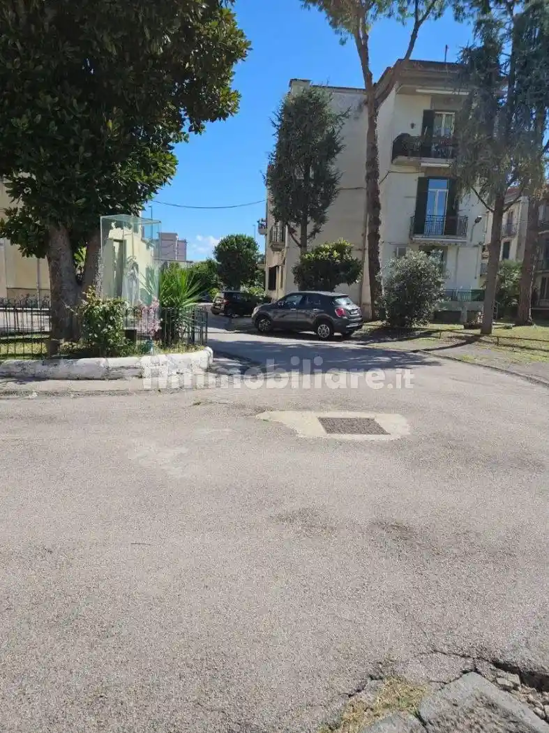 Trilocale via Ferrante Imparato 155, San Giovanni a Teduccio, Napoli - foto 2