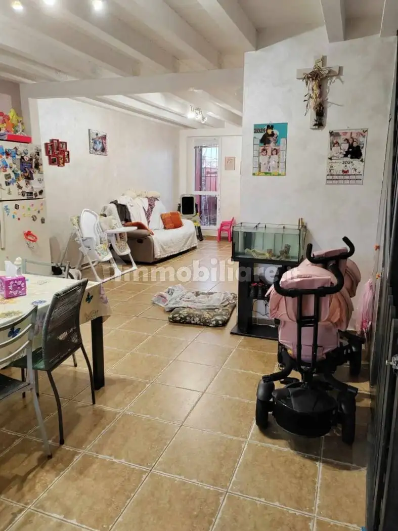 Villetta a schiera in vendita a Aprilia