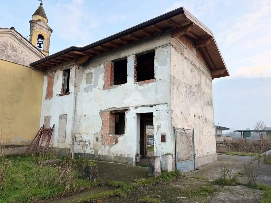 Casa indipendente in vendita a Verolavecchia
