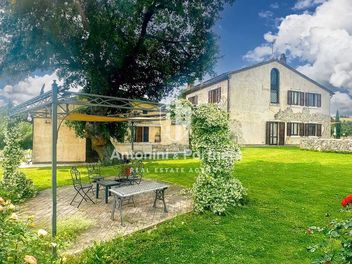 Rustico - Casale in vendita a Avigliano Umbro