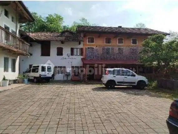 Palazzo - Stabile in asta a Sospirolo