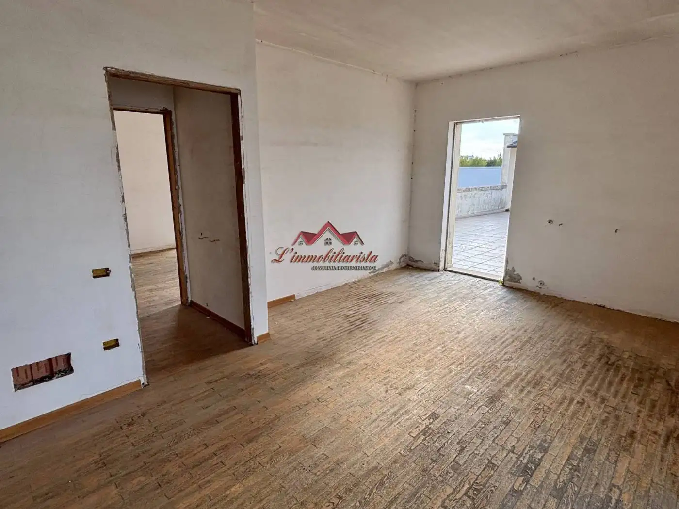 Villa bifamiliare, da ristrutturare, 230 m², Casamassima - foto 4