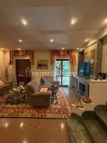 Villa bifamiliare via del Casale Agostinelli, Morena, Roma - foto 3