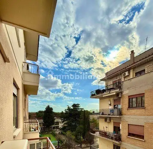 Appartamento in vendita a Roma