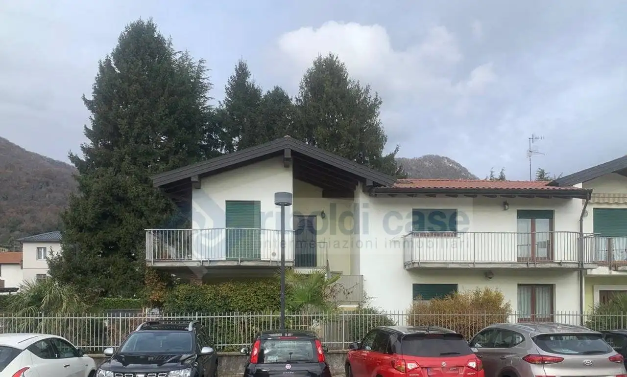 Trilocale ottimo stato, Centro, Arcisate - foto 4