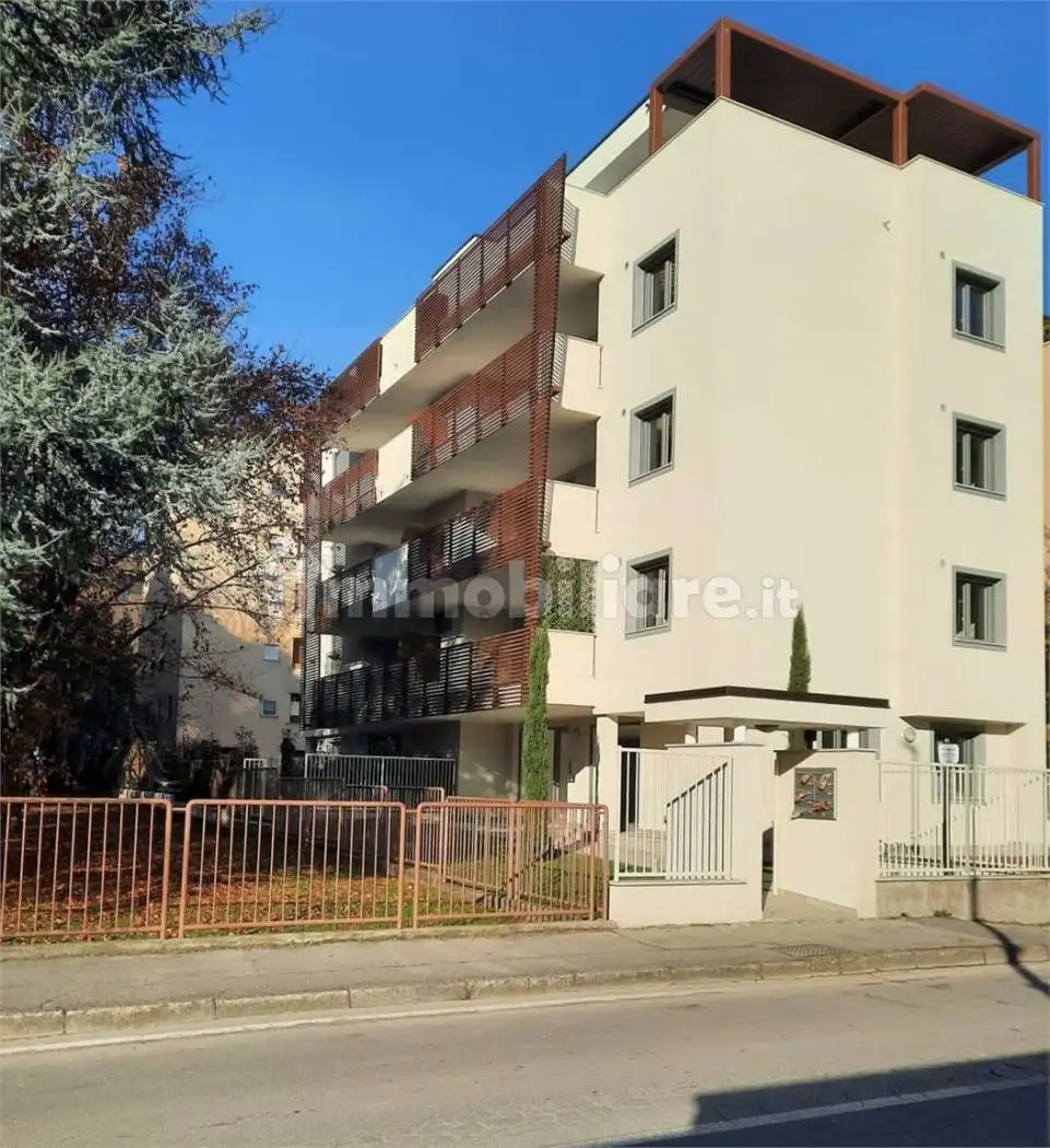 Appartamento in vendita a Monza