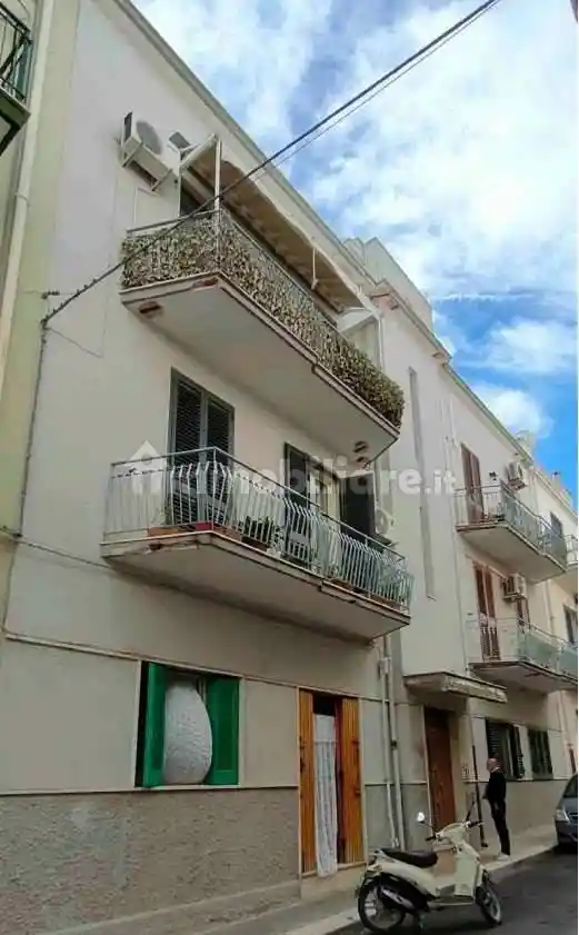 Appartamento in vendita a Mola di Bari