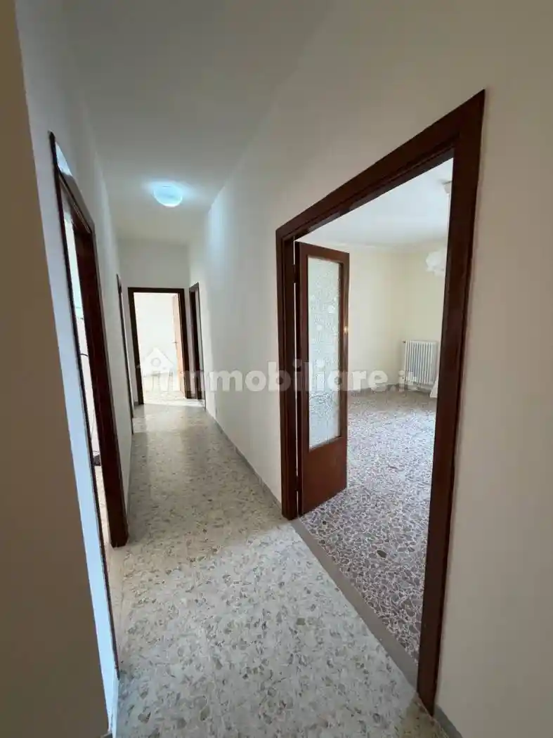 Trilocale piazza Emilio Diamanti, Centro, Frosinone - foto 3