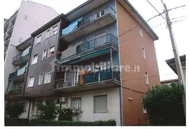 Appartamento in vendita a Limbiate