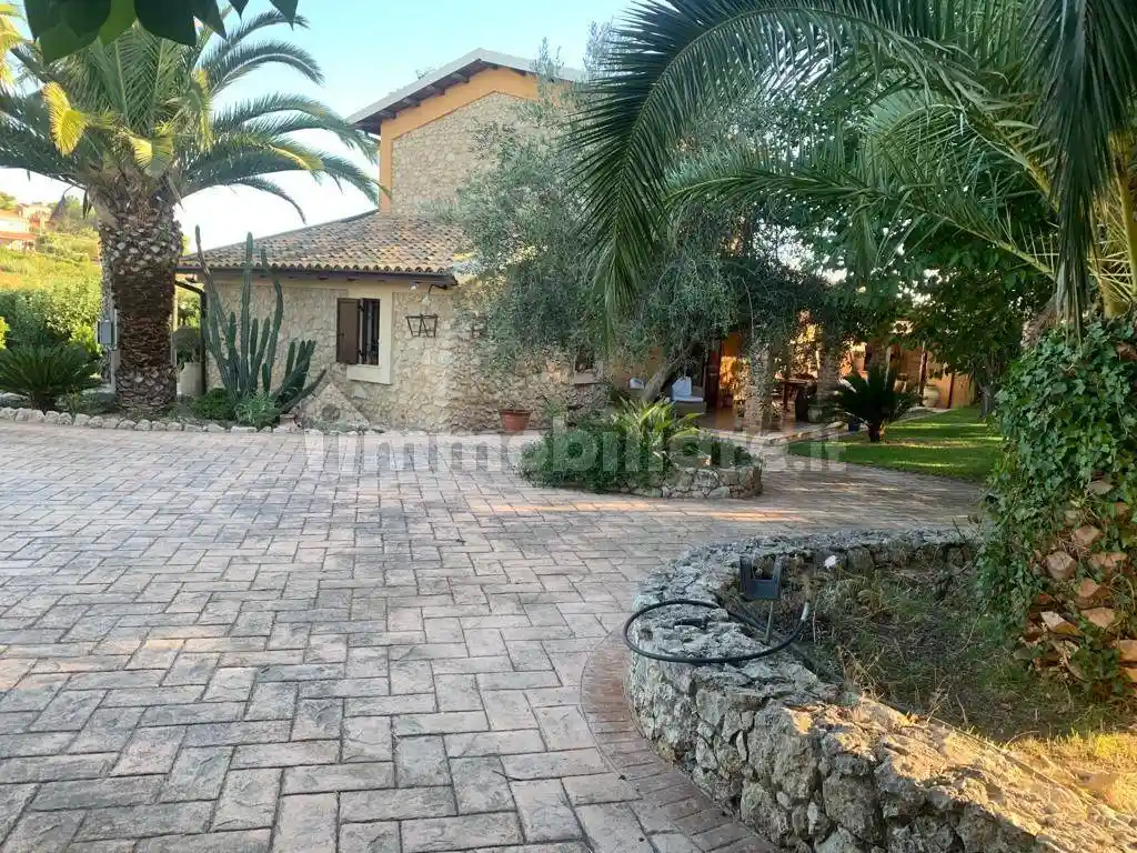 Villa in vendita a Canicattì