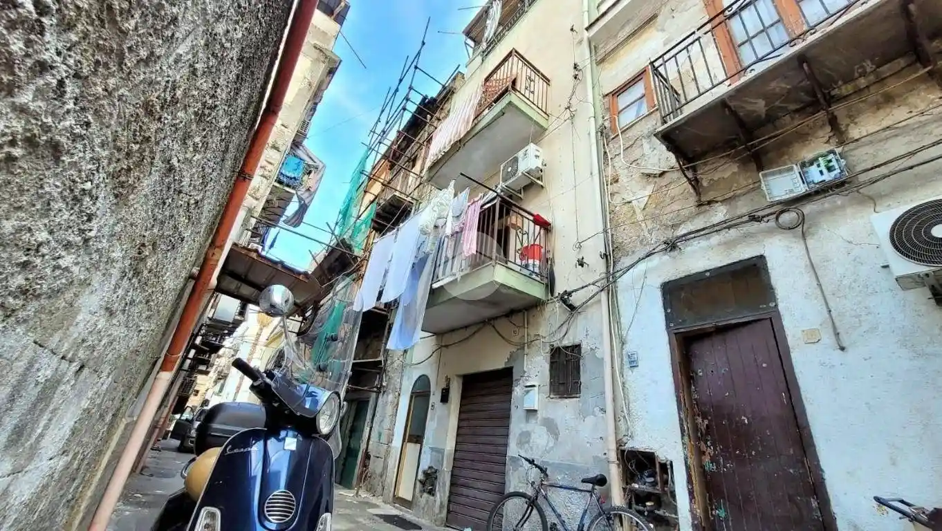 Palazzo - Edificio in Vendita - foto 2