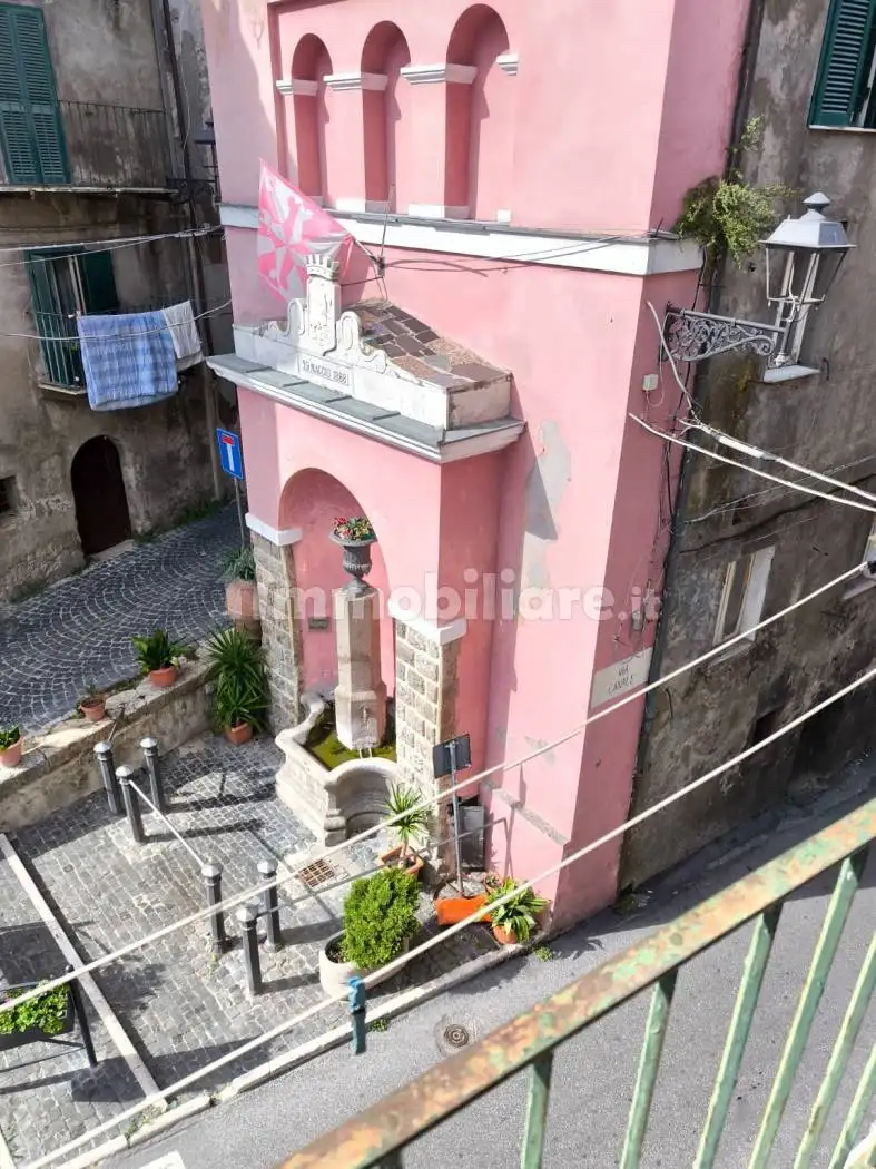 Appartamento in vendita a Tolfa