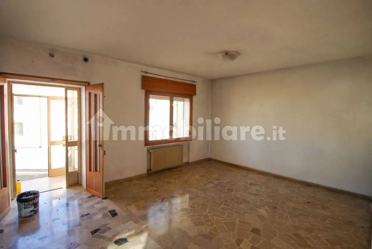 Villa in vendita a Colle Umberto